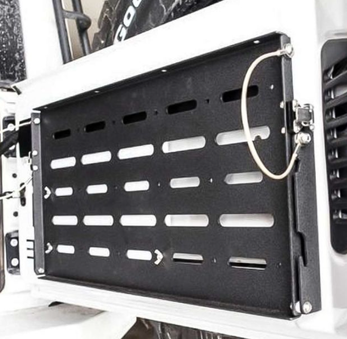 მაგიდა WRANGLER 2007-2017 საბარგულის კარის